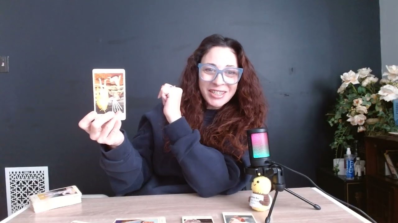 TAURUS TAROT ♉HONESTLY? IT ONLY GETS BETTER FROM HER🤑💖 HAVE NO FEAR AND HAVE NO DOUBT!