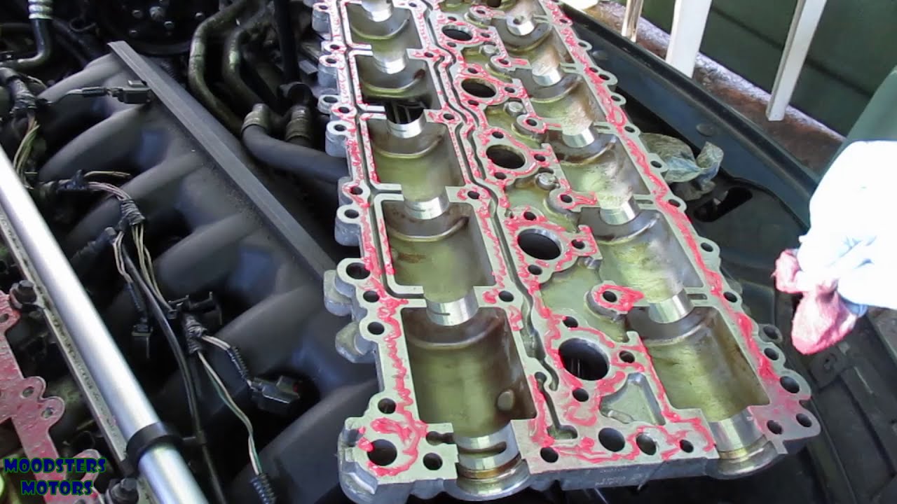 Volvo V70 III Cam Cover Ep 9 - Refitting the Cam Cover
