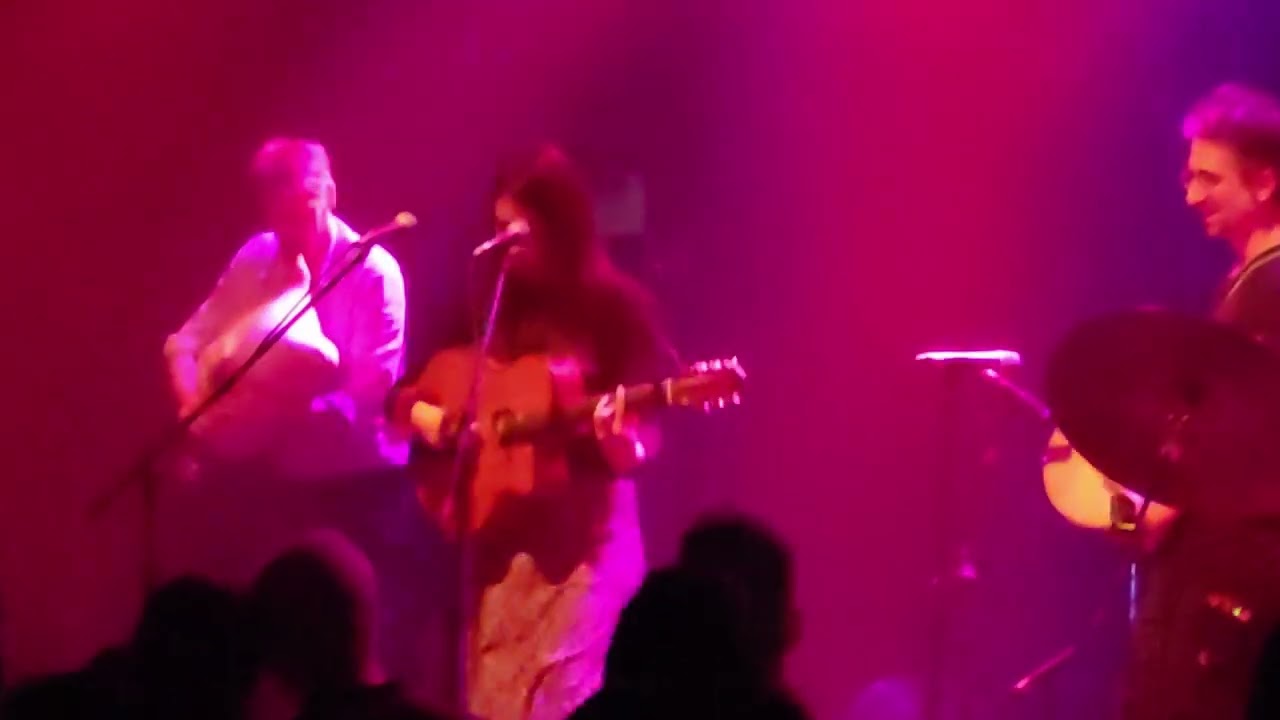 KADINELIA - Tsabouna Medley Live στο Mylos Club 16-03-2025