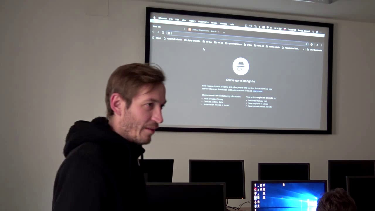 Tomáš Javůrek - Struktura internetu, anonymita na síti a net art