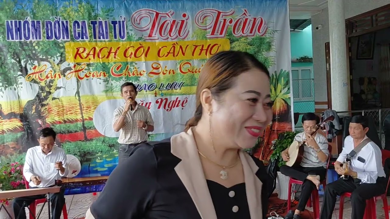 thể điệu trường long đảo phụng...đào viên..trình bày 