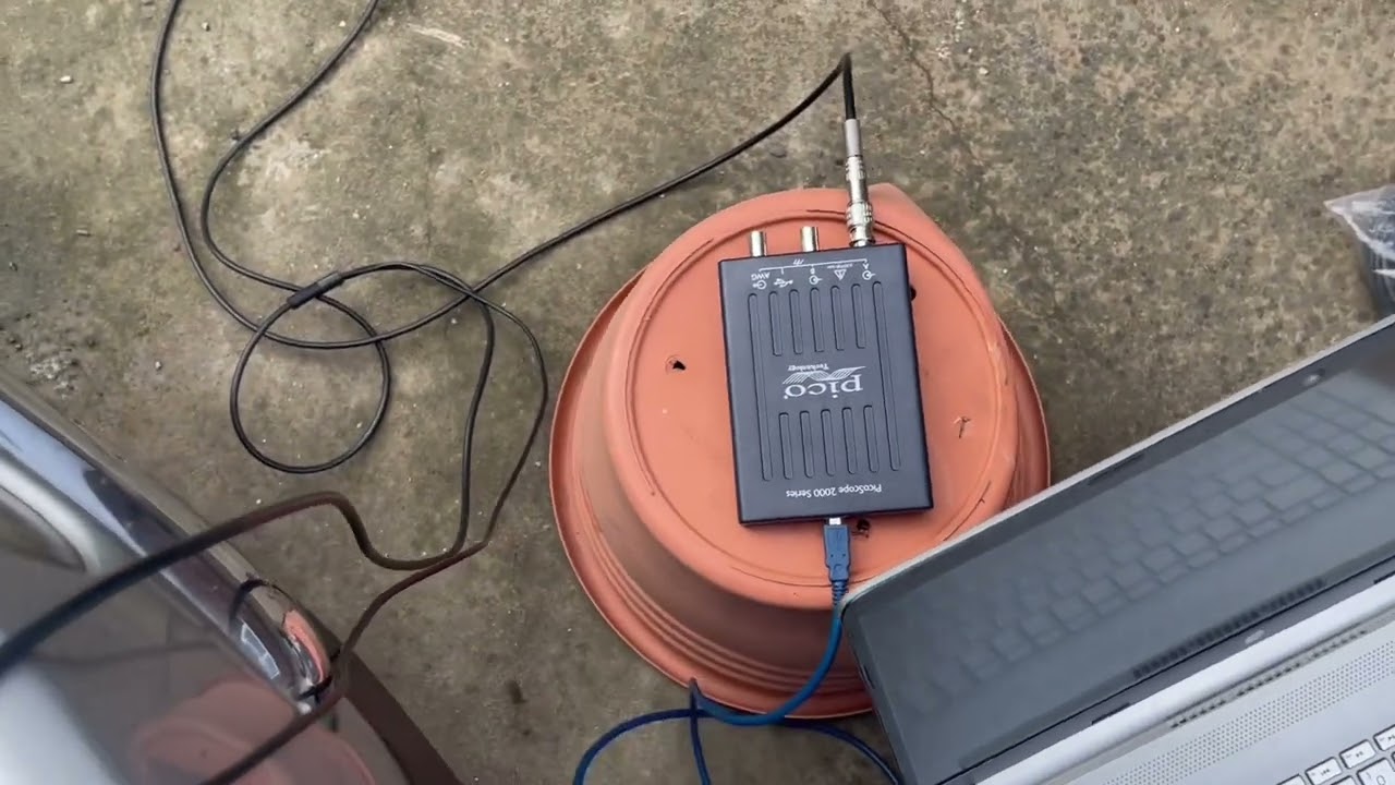 TESTING ABS SENSOR USING OSCILLOSCOPE 2204A