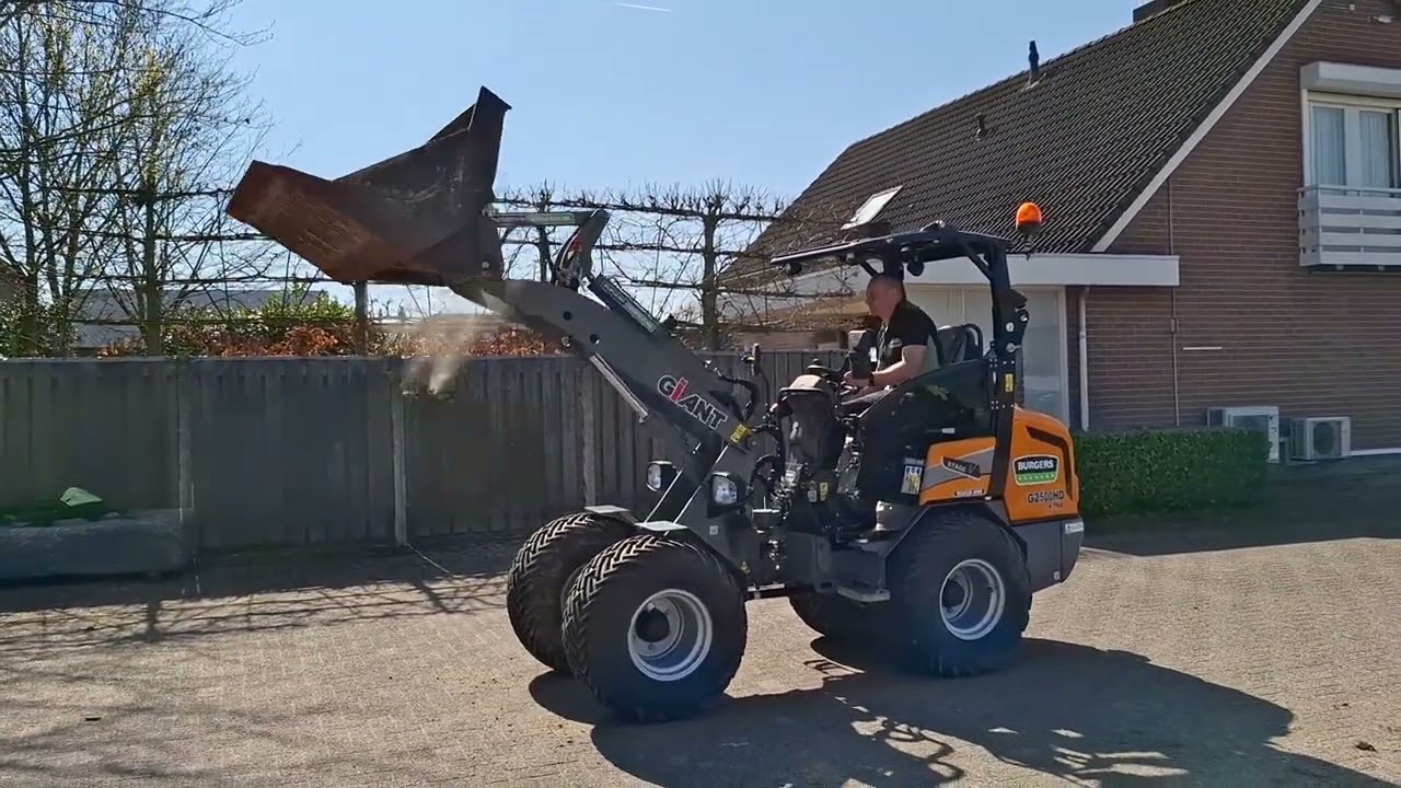 Giant G2500 X-Tra HD (2022) - 2462