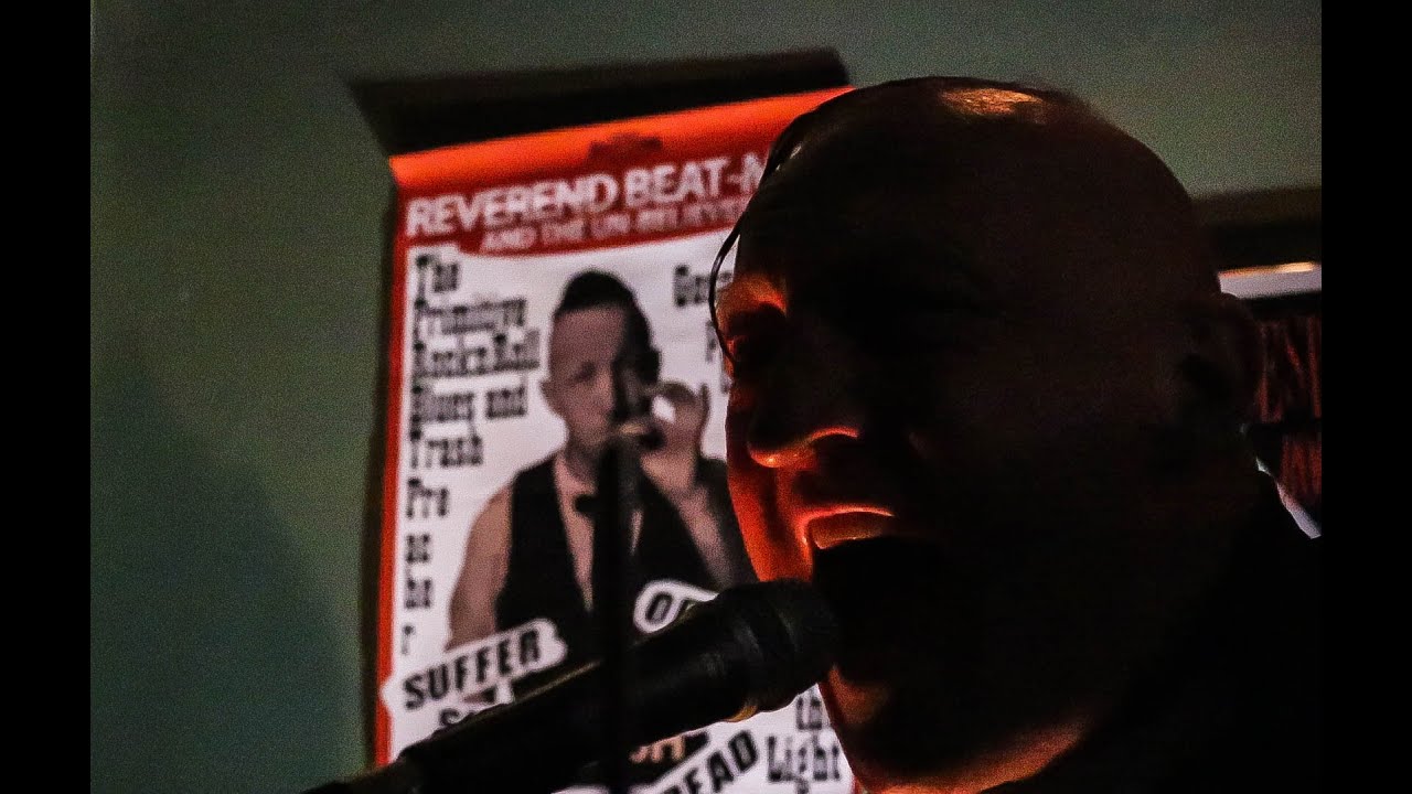 Reverend Beat-Man - Get on your knees live @ Beatniks Road Bar, Athens Greece
