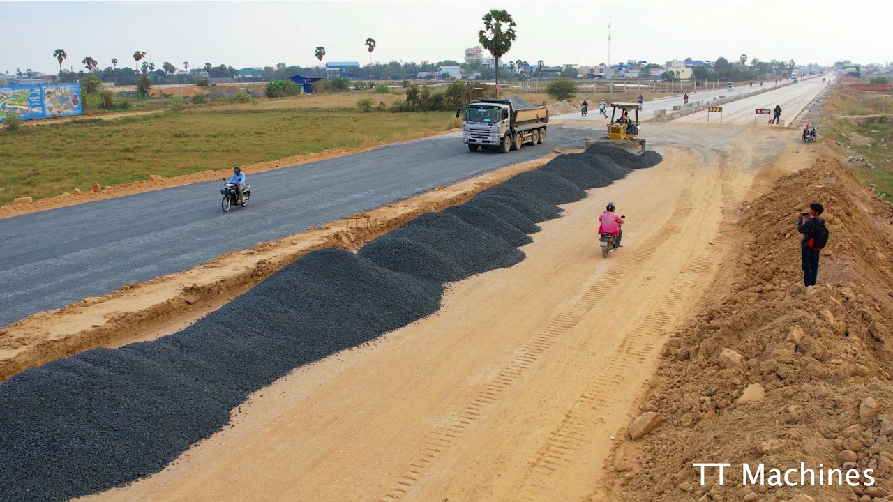 Next Action Making New Foundation High Way Road By KOMATSU Dozer Spreading Trimming Cutting Gravel