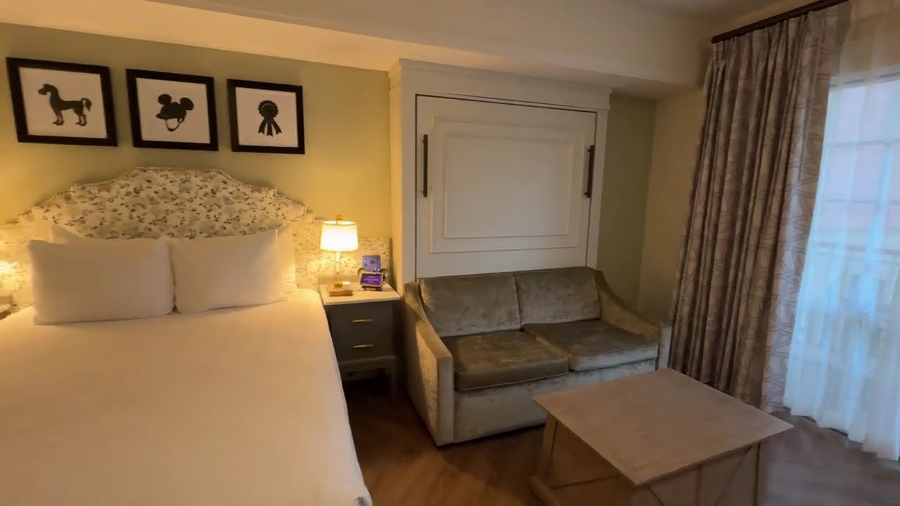 Room Tour: Disney's Saratoga Springs Resort and Spa Preferred Deluxe Studio Room 4236 | DVC Villas