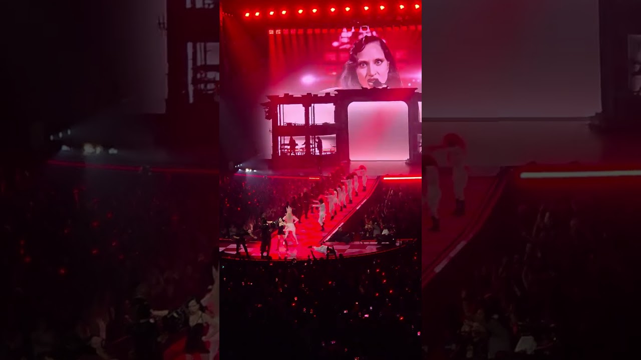 Lady Gaga - Poker Face live (2026 MAYHEM Ball Encore Concert)