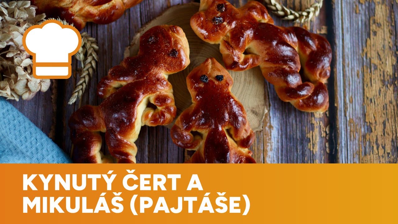 Kynutý čert a Mikuláš (pajtáše): Když Mikuláš naděluje, čertík za ním poskakuje.