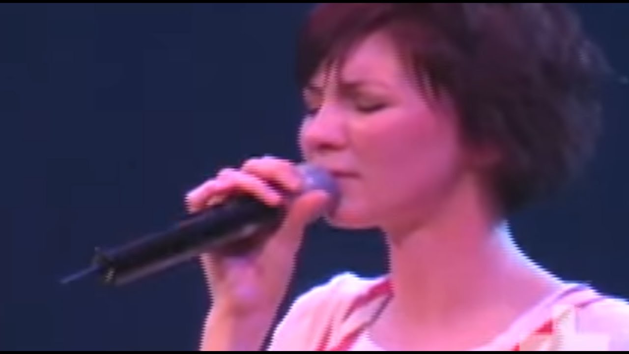 How He Loves Us - Kim Walker-Smith / Jesus Culture - Jesus Culture Music