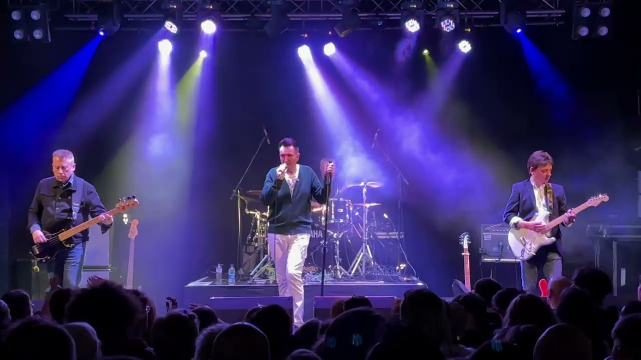 The Smiths Ltd - There is a Light That Never Goes Out. 4K. The Picturedrome, Holmfirth. 11.04.25