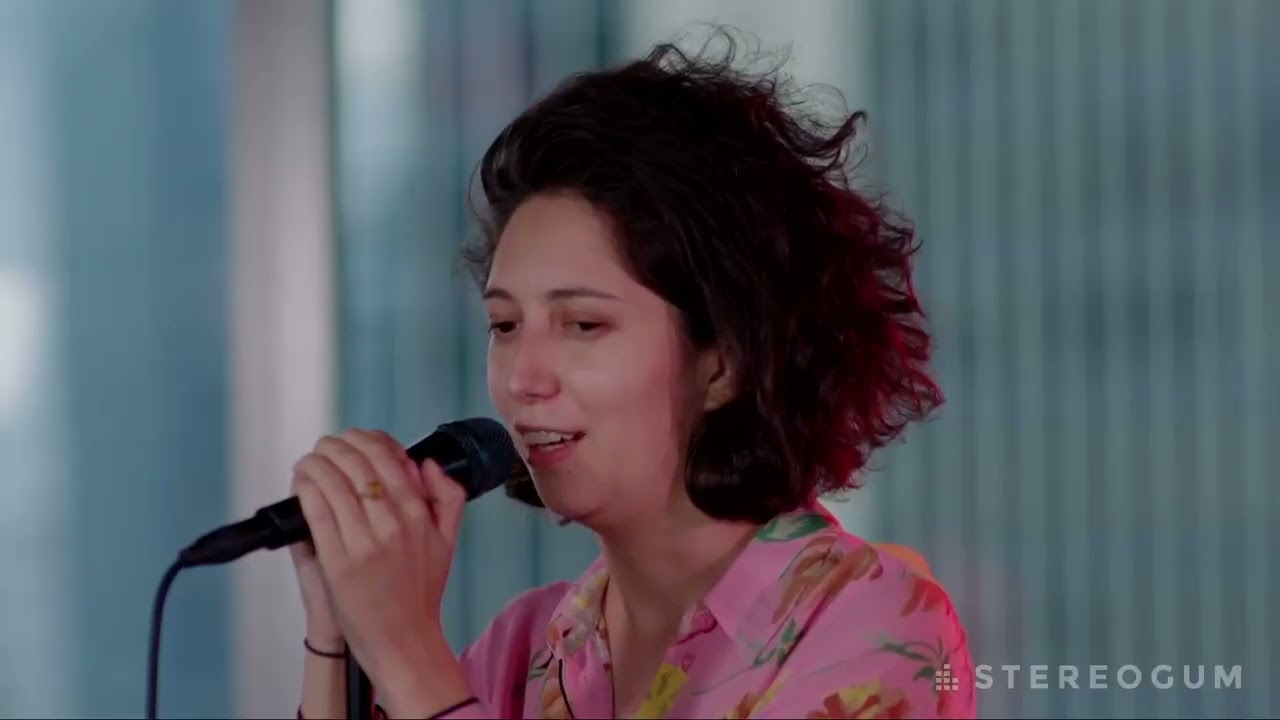 Мария Усбек, прямая трансляция Stereogum Sessions (2019)