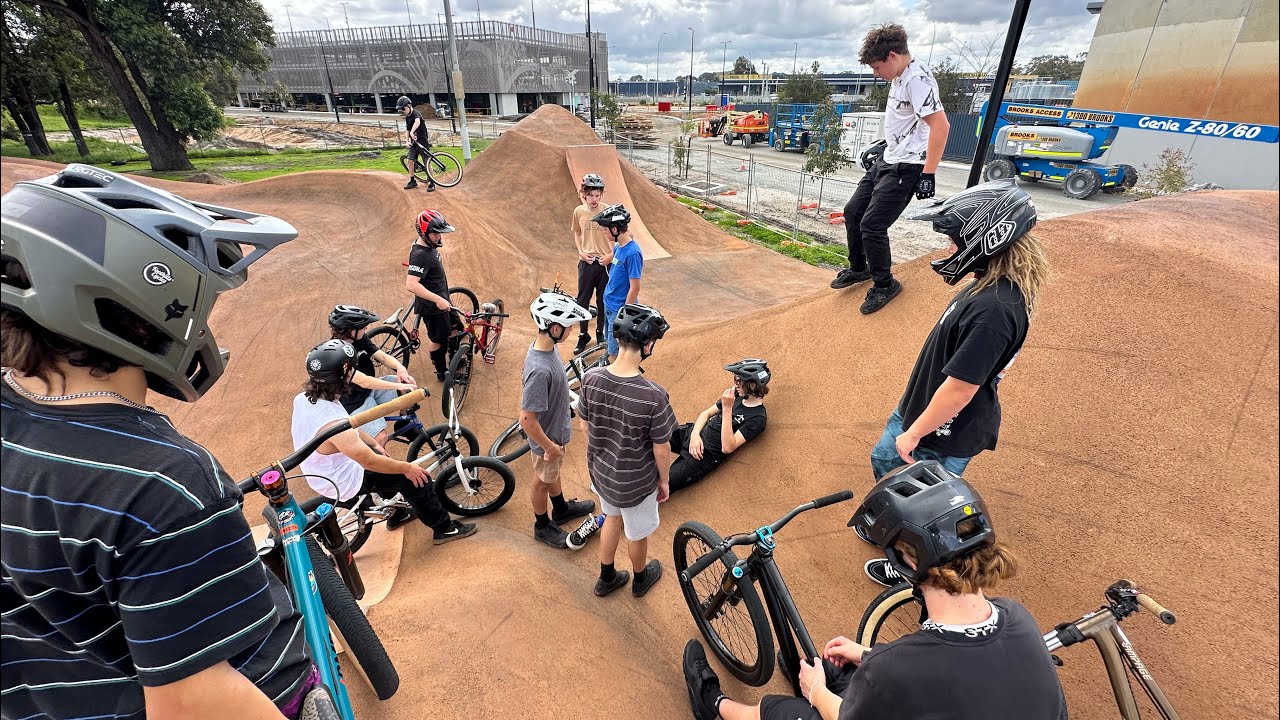 Massive day of shredding with the boys at Bayswater skatepark!!