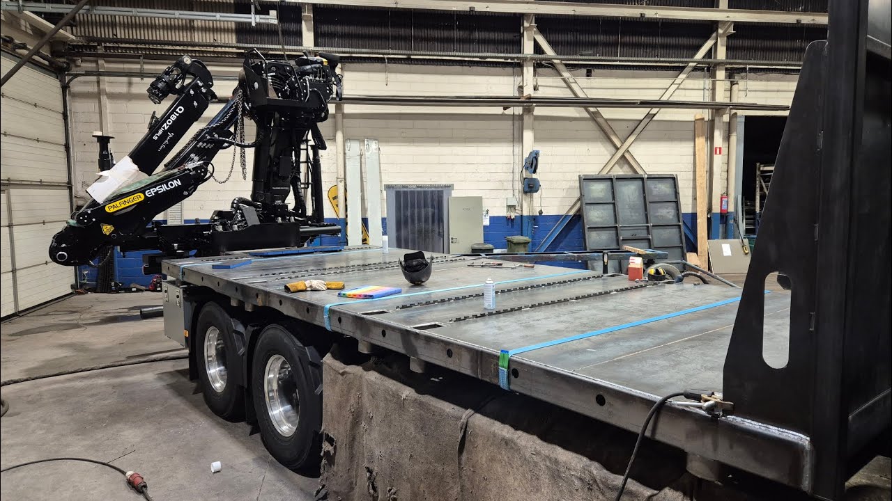 Ostatnie szlify!!! Zabudowa ciężarowa Palfinger Epsilon Q180 Volvo Truck 