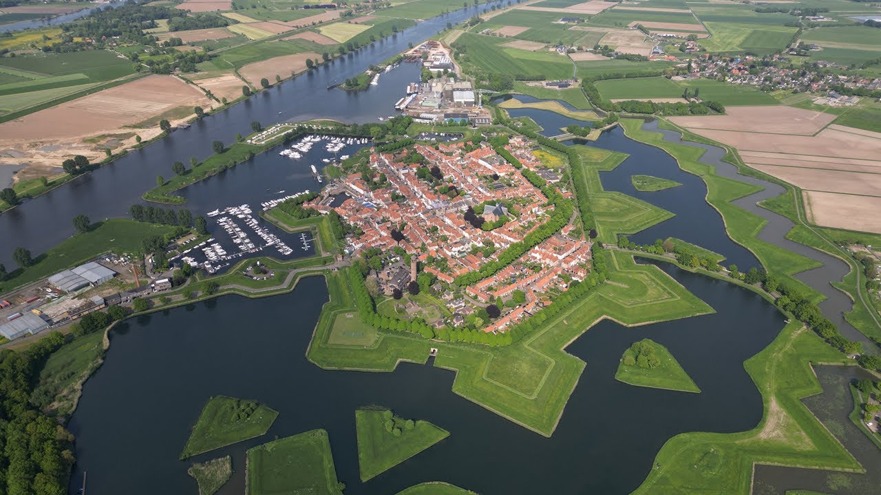 DJI Mini 3 Pro Drone Cinematic 4K - Fortified city of Heusden (NL)