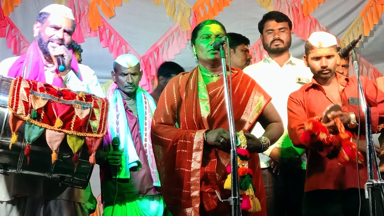महादेव जानकर यांच्यावर सौ. लता लवटे यांनी बिरोबा बनात सादर केलेल्या धनगरी ओव्या, आले किती गेले किती