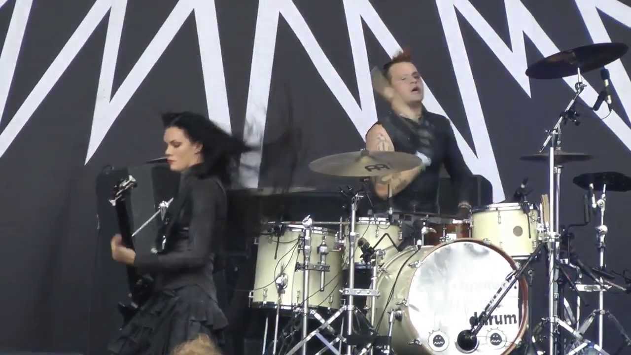 Coal Chamber - Big Truck - live at Graspop 2013 (3cam)
