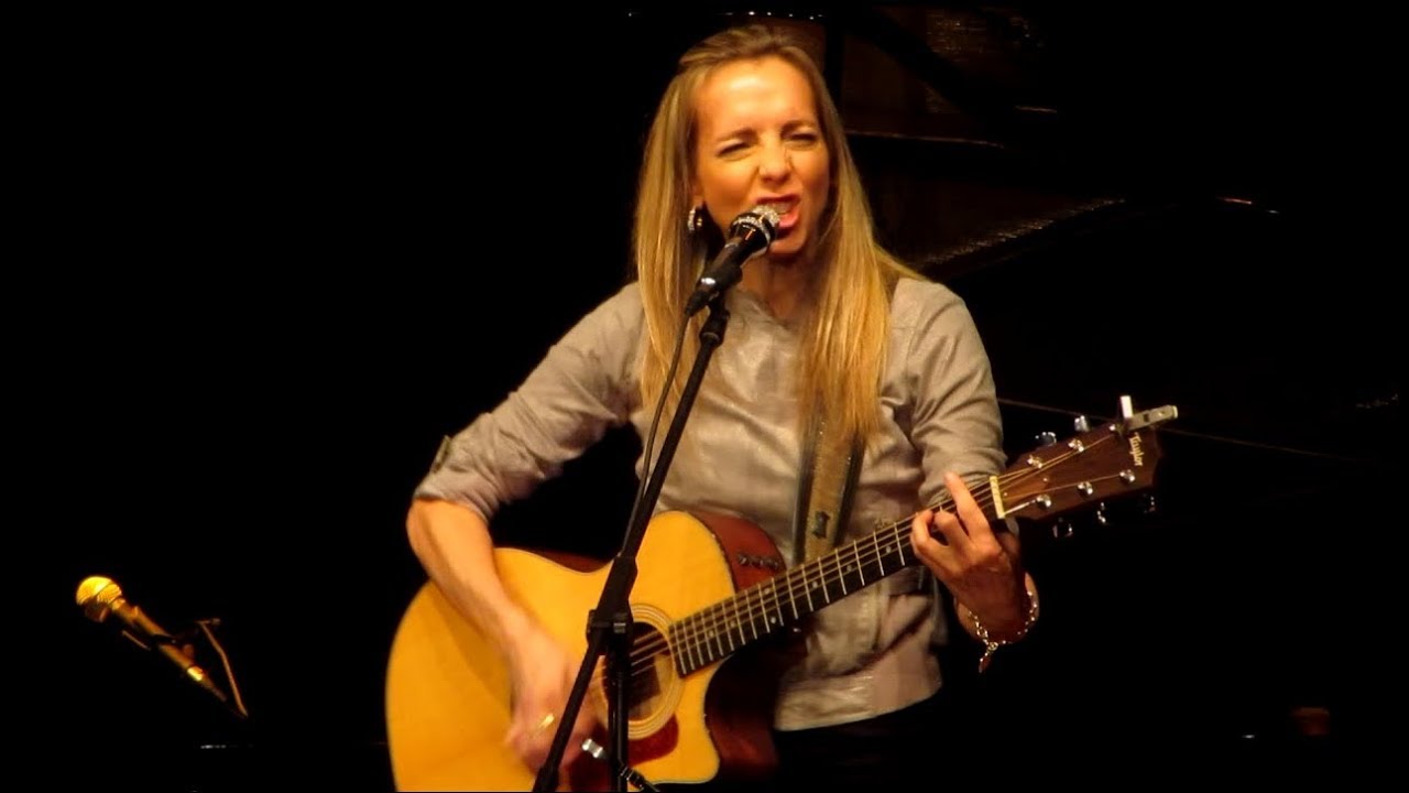 Melanie Dekker - Ginned up (solo & live in Goslar)