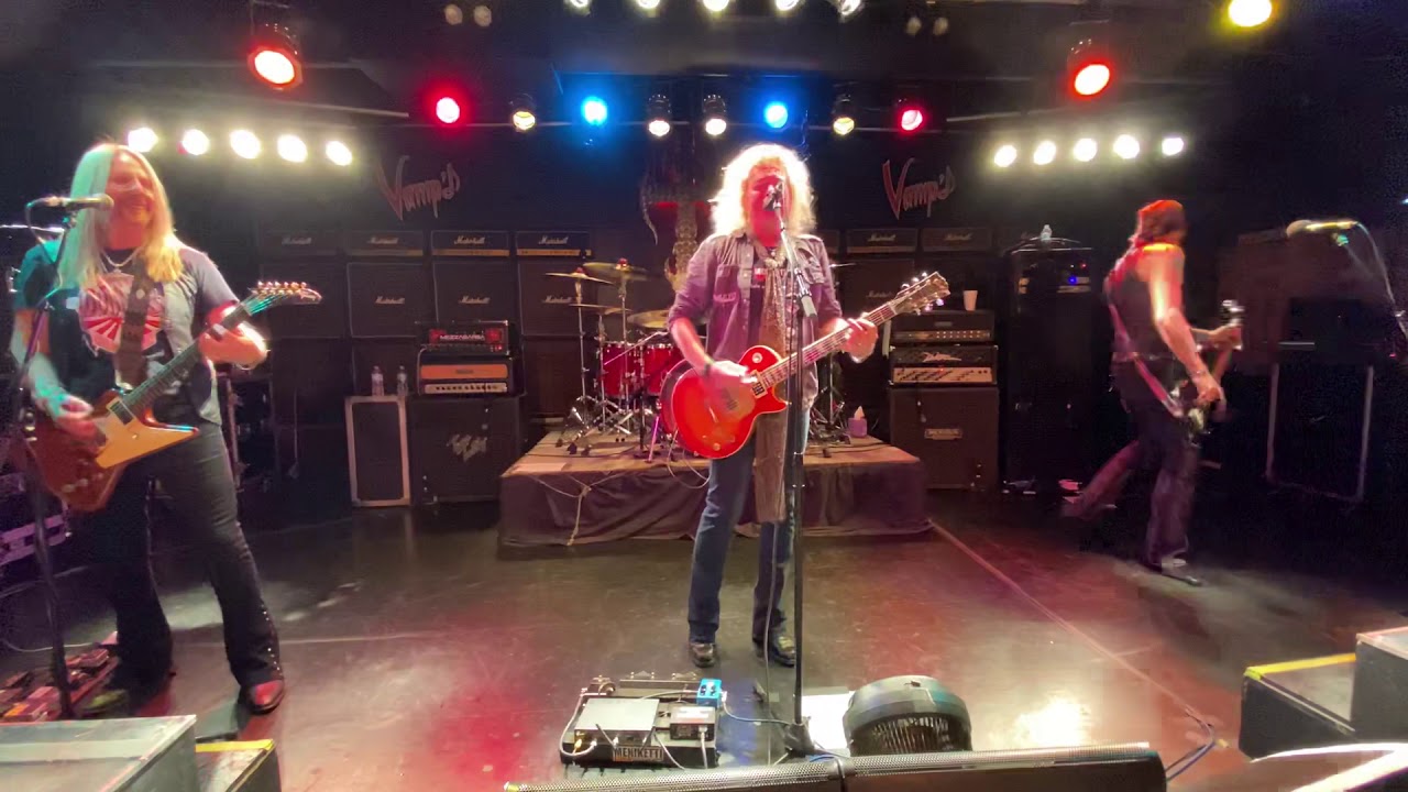 Y&T Forever Live