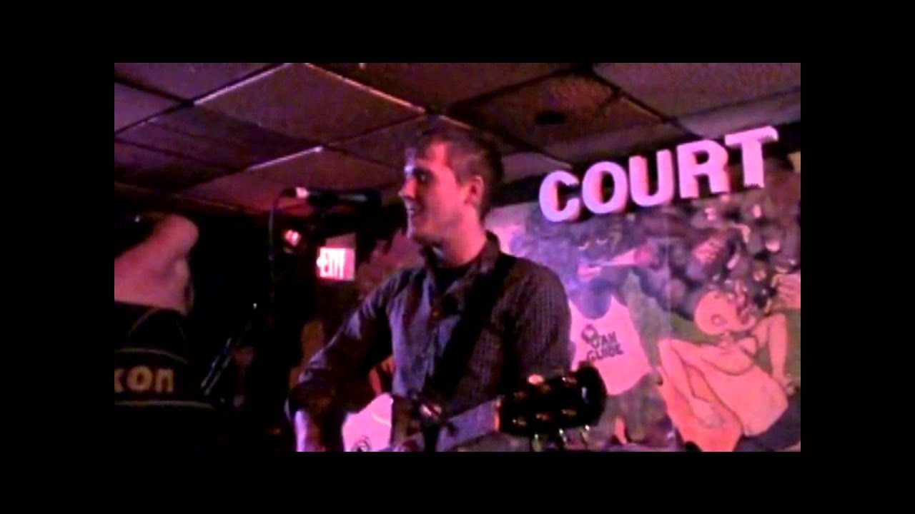 Brian Fallon - Don't Think Twice, It's Alright @ Court Tavern