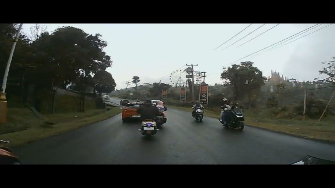 Menikmati Riding Dikejar Hujan