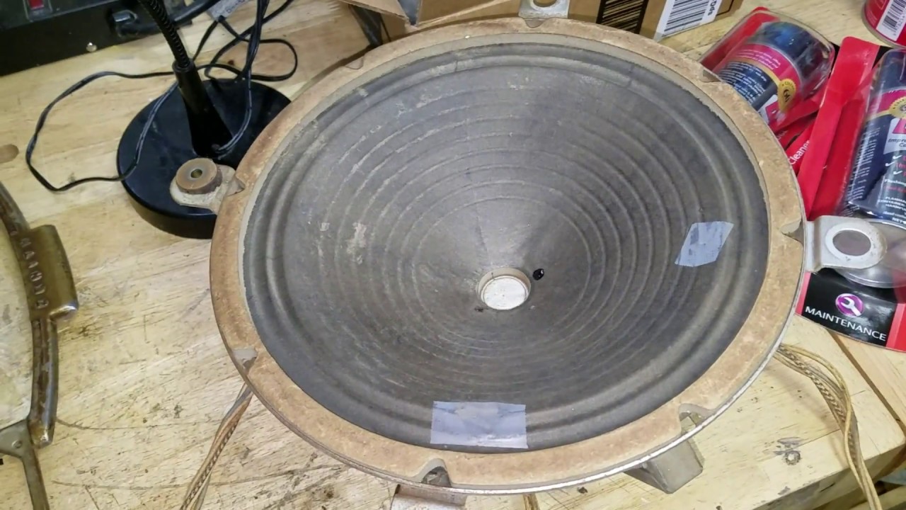 1942 ZENITH 7S682 Radio Phono Part 2 of 20 First Look at Chassis