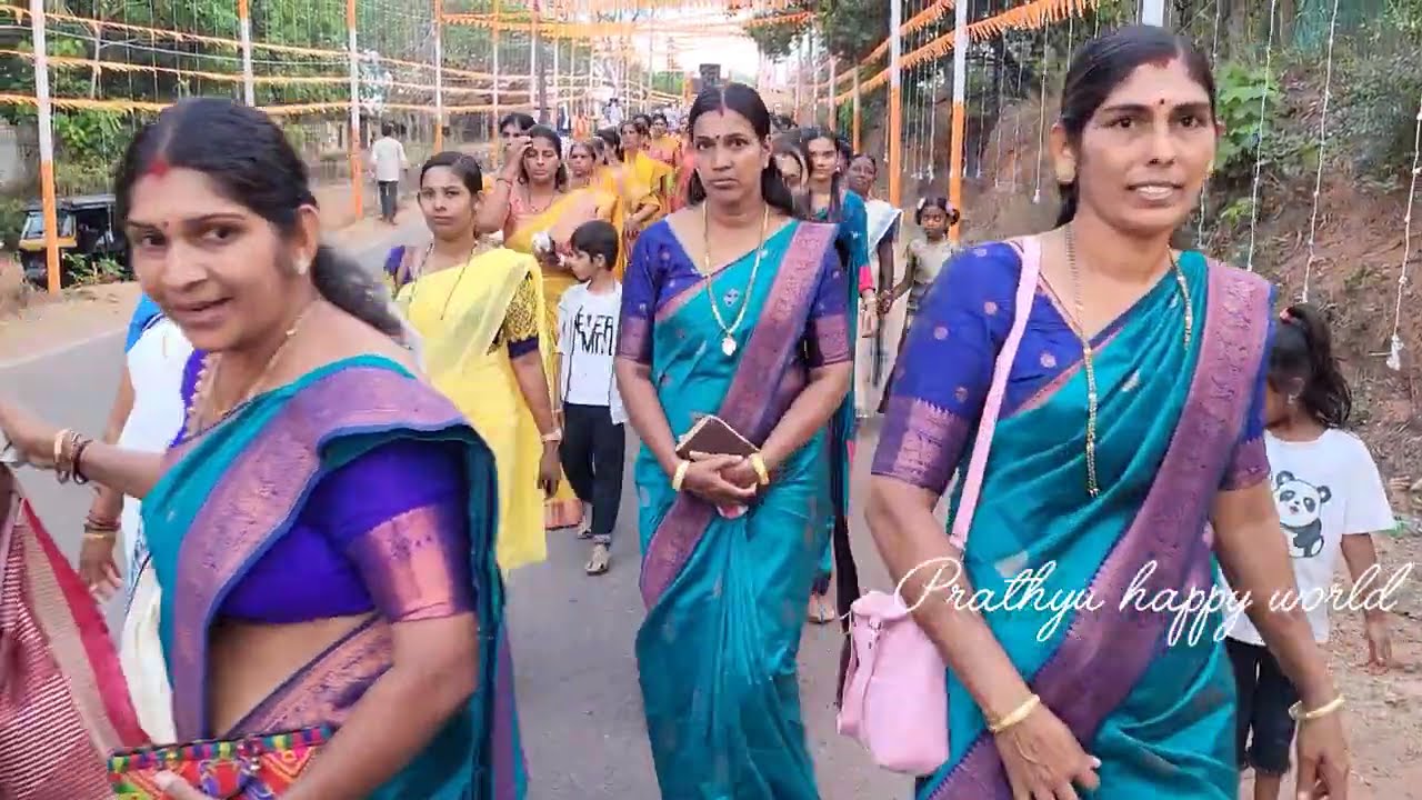 ಮದೂರು ಅಷ್ಟಬಂಧ  ಬ್ರಹ್ಮಕಲಶೋತ್ಸವ ಹಾಗೂ ಮೂಡಪ್ಪ ಸೇವೆ  | ಮಧೂರ ಬೊಡ್ಡಜ್ಜನಿಗೆ ಬೃಹತ್ ಹೊರೆಕಾಣಿಕೆ | ಕುಣಿತ ಭಜನೆ |