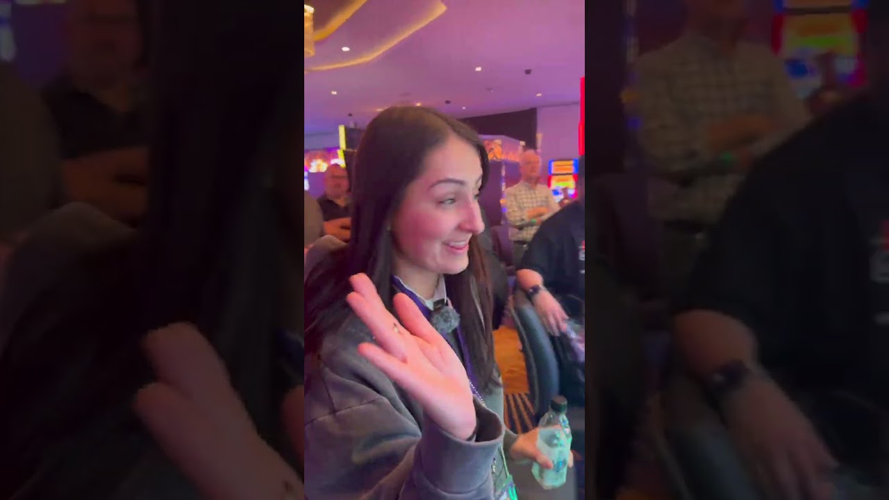 The Most SHOCKING Huff n Puff Bonus You Will Ever See! #slots #casino #vegas
