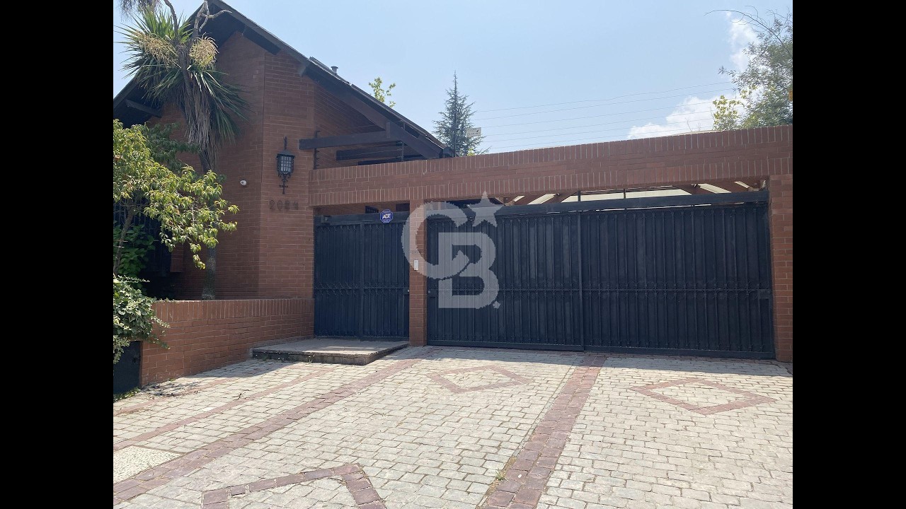ID 37510 - Excelente Casa Residencial-Comercial en la Dehesa Centrall