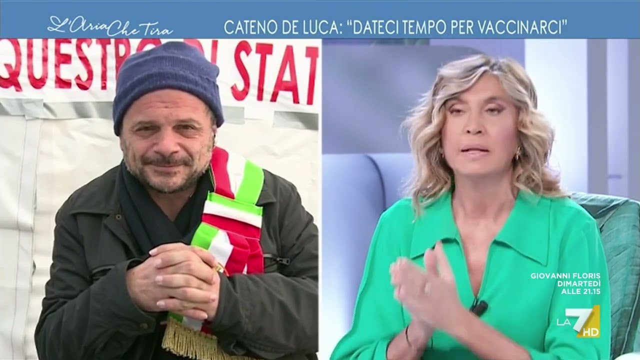 Il sindaco di Messina Cateno De Luca protesta contro il green pass: 