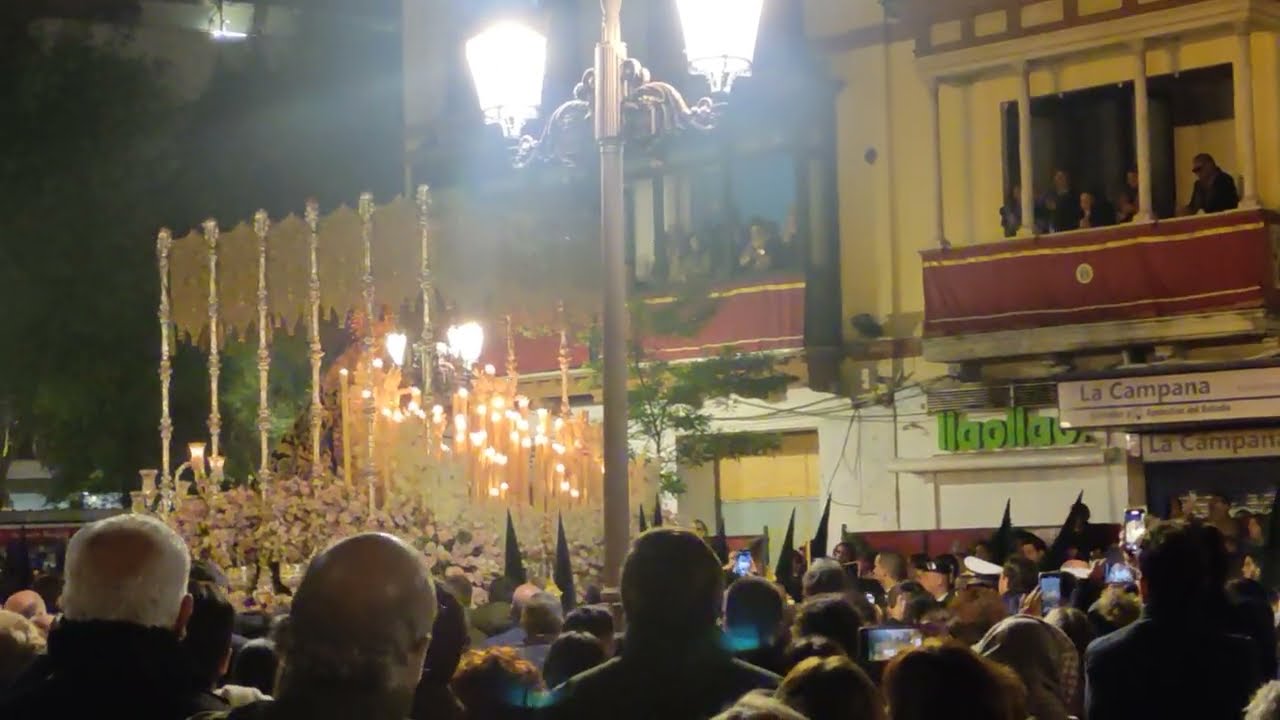 Esperanza de Triana en Campana