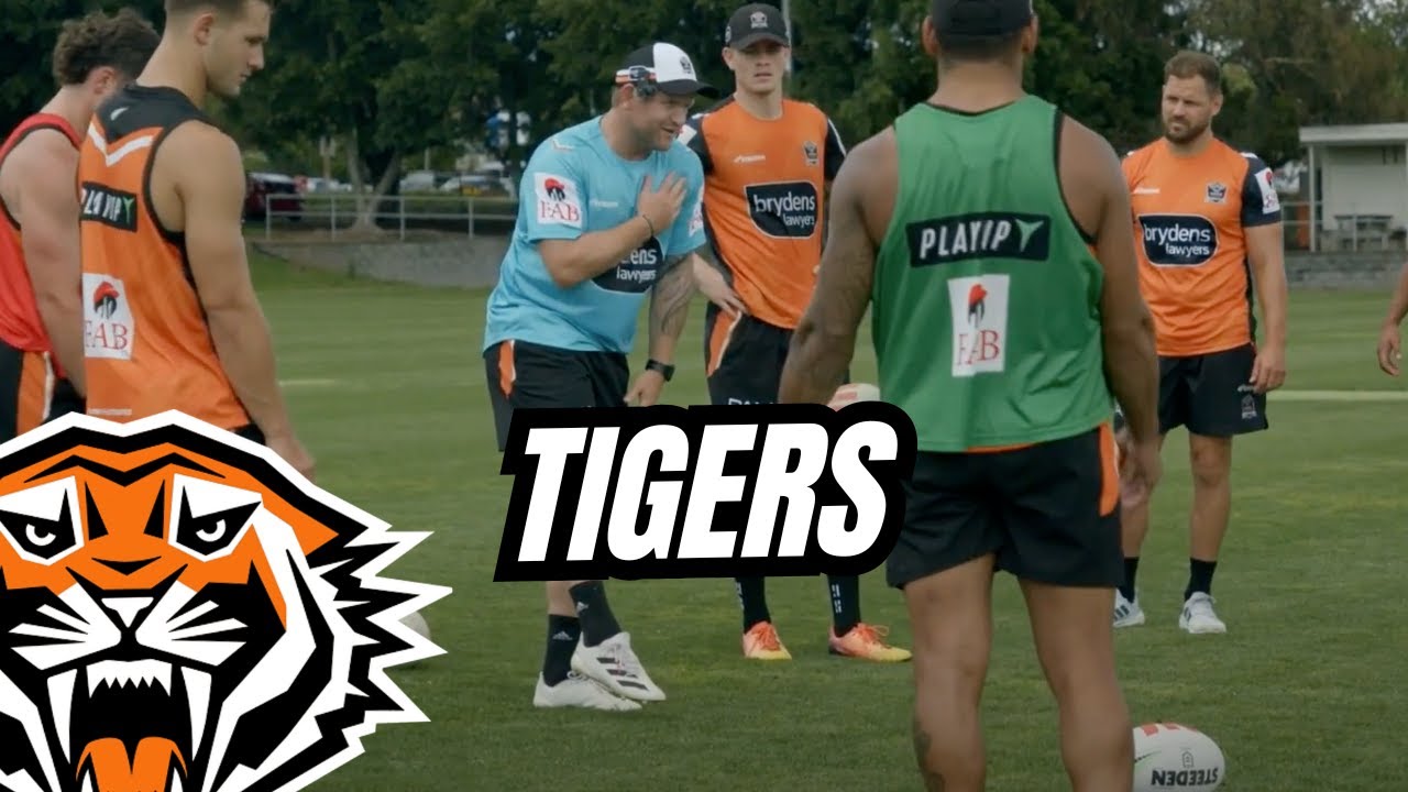 NRL Wests Tigers Kicking Session | Peter Breen