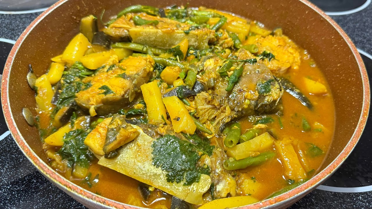 Fish Curry with Vegetables | Flavorful & So Good with Rice!