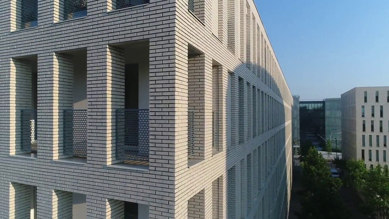 Vue aérienne par drone de bien immobilier sur Nantes