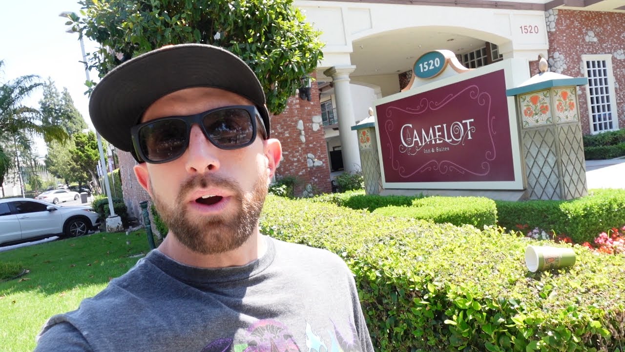 Camelot Inn & Suites Anaheim: A Detailed Tour