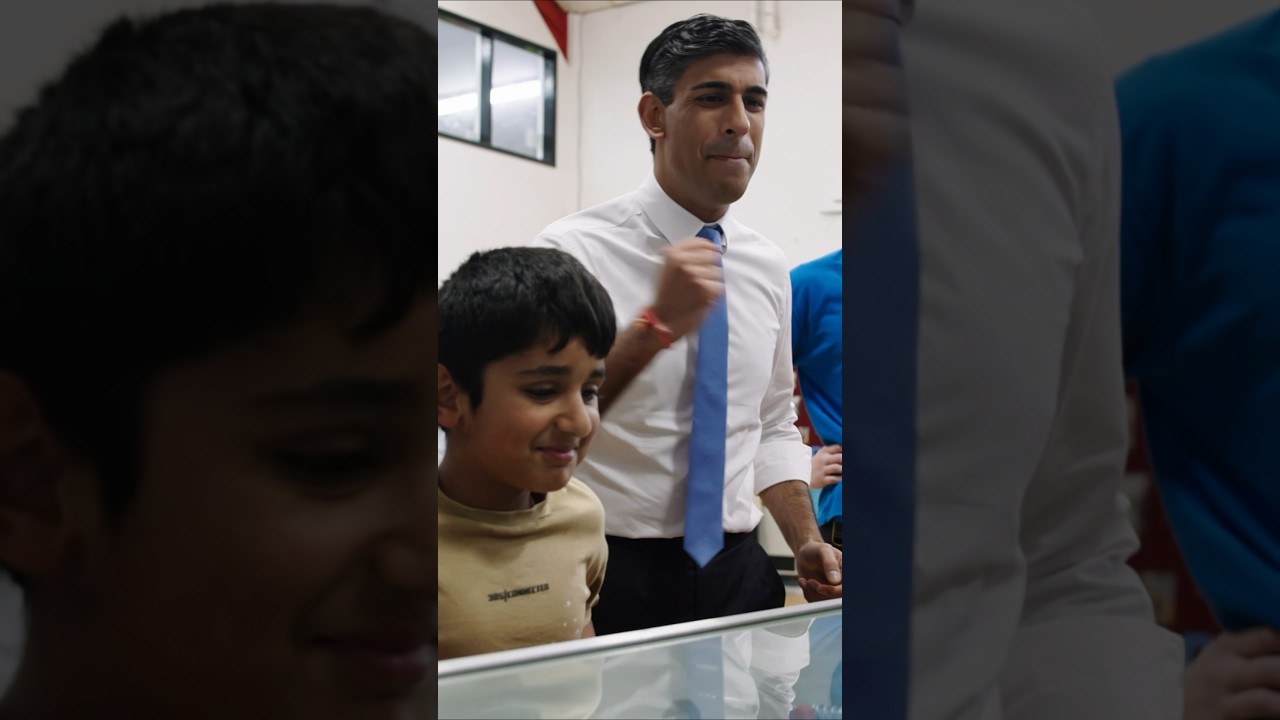 Behind the scenes: Rishi Sunak takes on wife at table footage