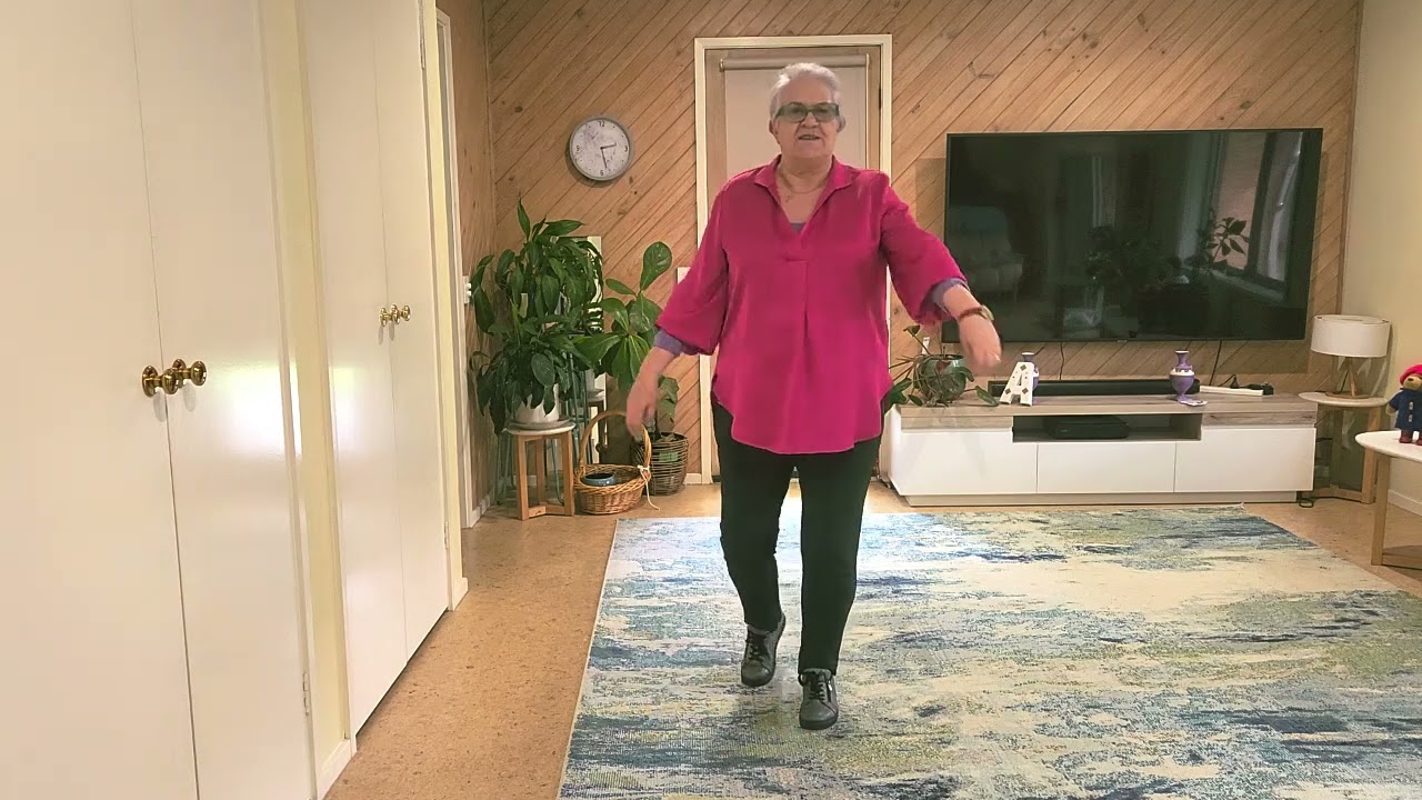 Hey Hoalina!   -   Line Dance -  By ( &Teach)