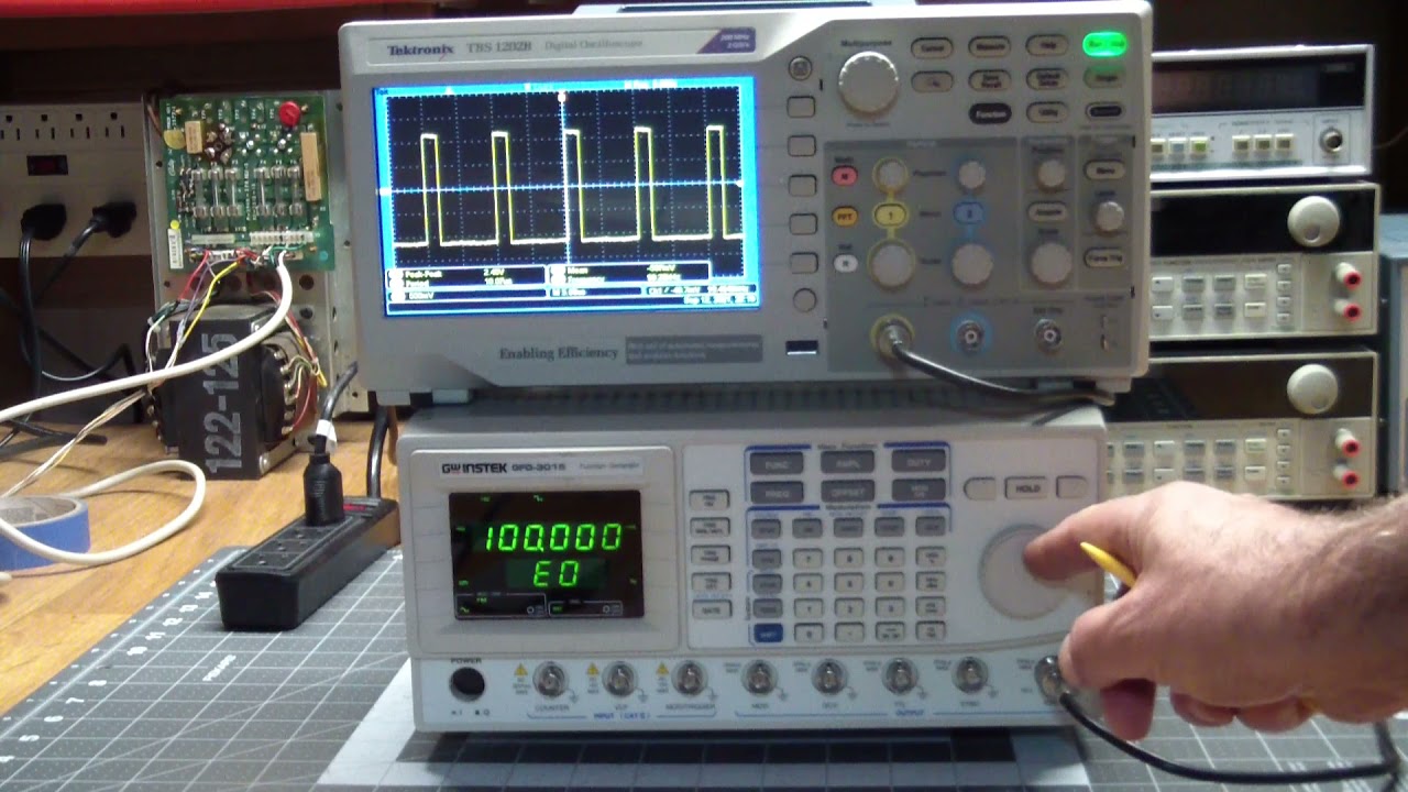 AE#152 GW Instek GFG-3015 Function Generator Teardown And Demo