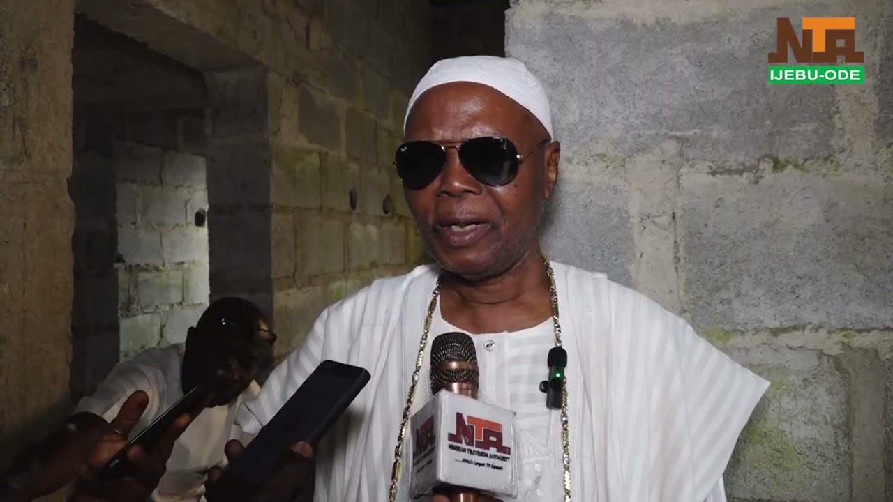 OTUNBA AJIDAGBA RECEIVES NEW MEMBERS INTO FUSENGBUWA RULING HOUSE, DECLARES THAT AWUJALE CROWN NOT F
