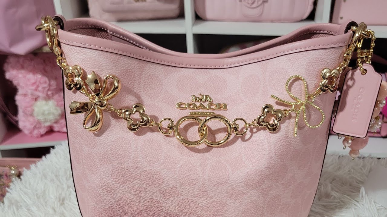 What's In My Coach City Bucket 🎀Powder Pink 🎀