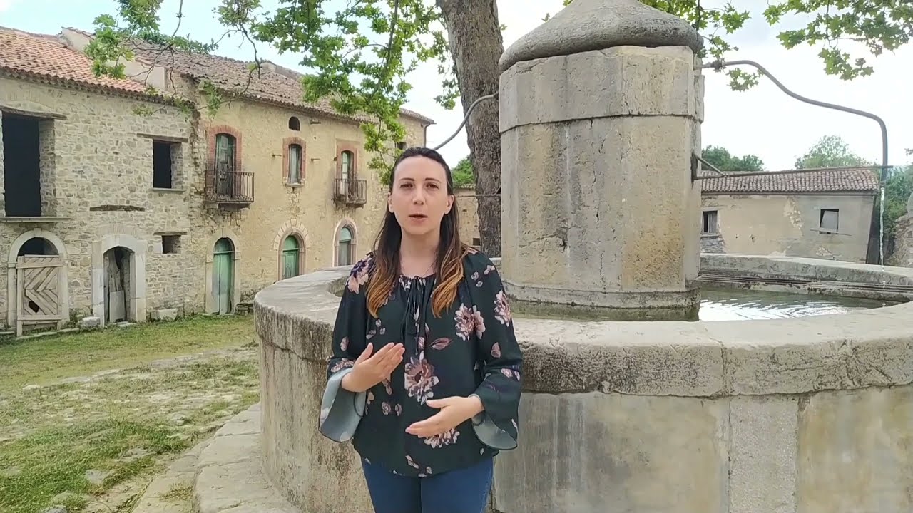 Roscigno Vecchia: la resilienza di un mondo contadino.