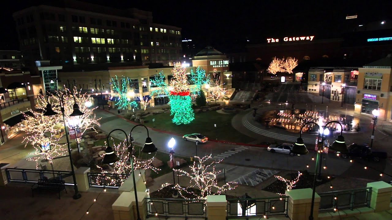 Christmas light show to 