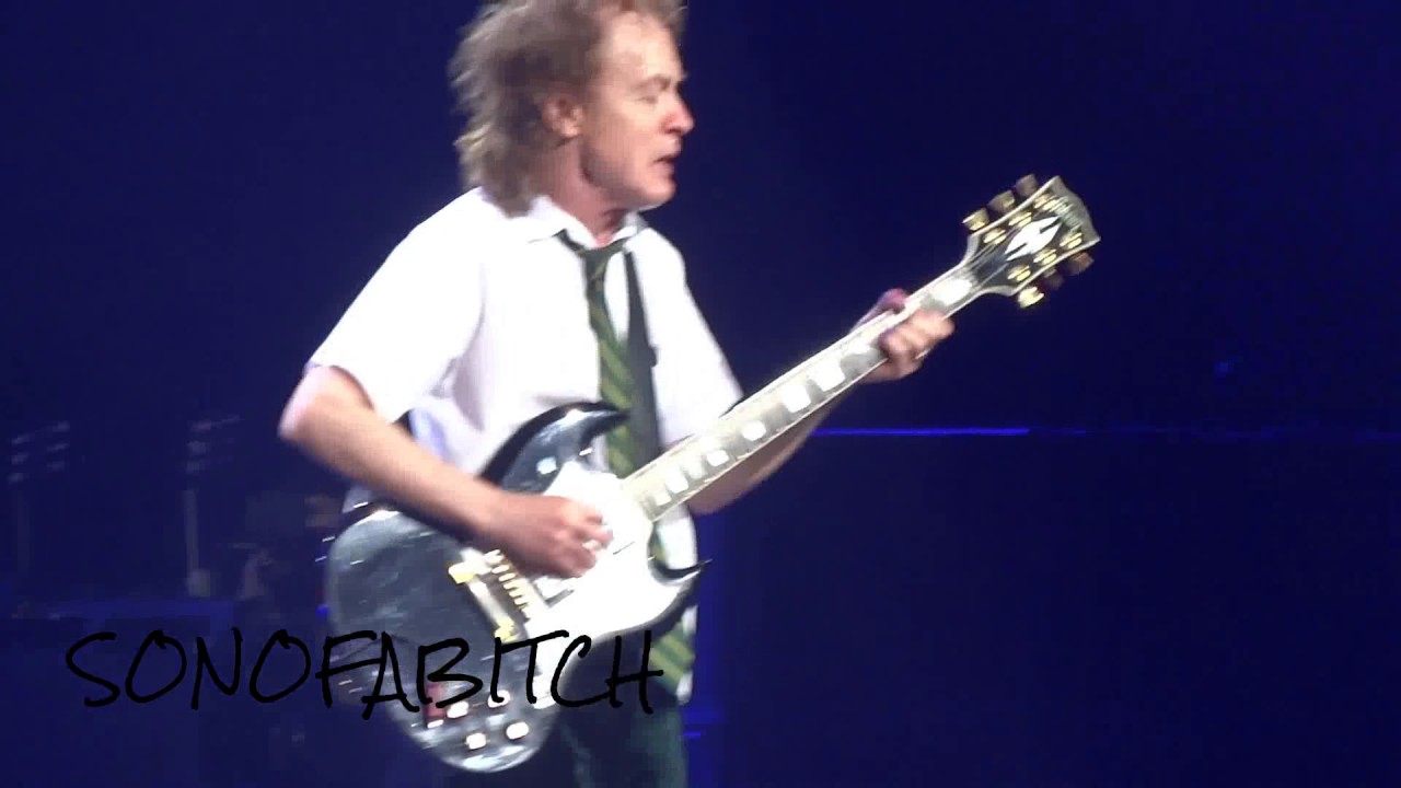 AC/DC with Axl Rose - Hell's Bells - Philadelphia, PA 9/20/16