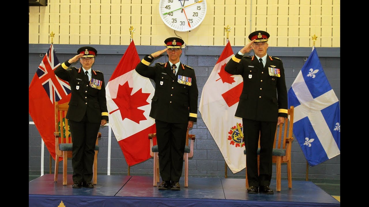 PASSATION DE COMMANDEMENT À LA 2E DIVISION DU CANADA
