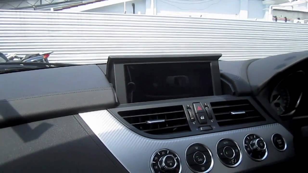 2010 BMW Z4 sDrive35is M Sport Start-Up and Full Vehicle Tour