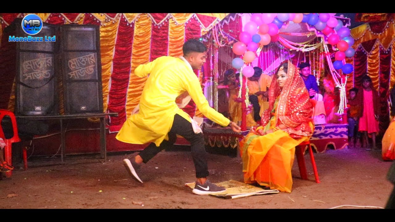 বিয়ে বাড়ির অসাধারণ নাচ | Ammajan Song Dance | Biye Bari Dance Video | Wedding Dance | MonoBuzz Ltd