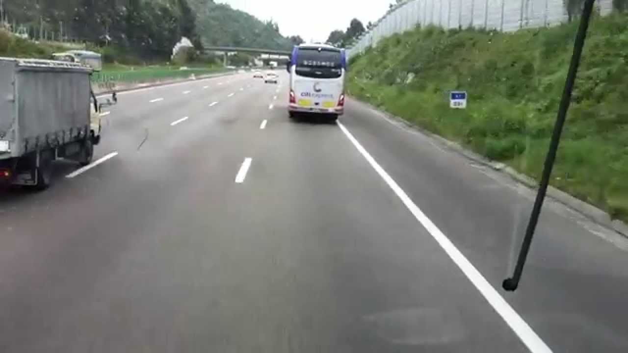 Um perigo de autocarro!