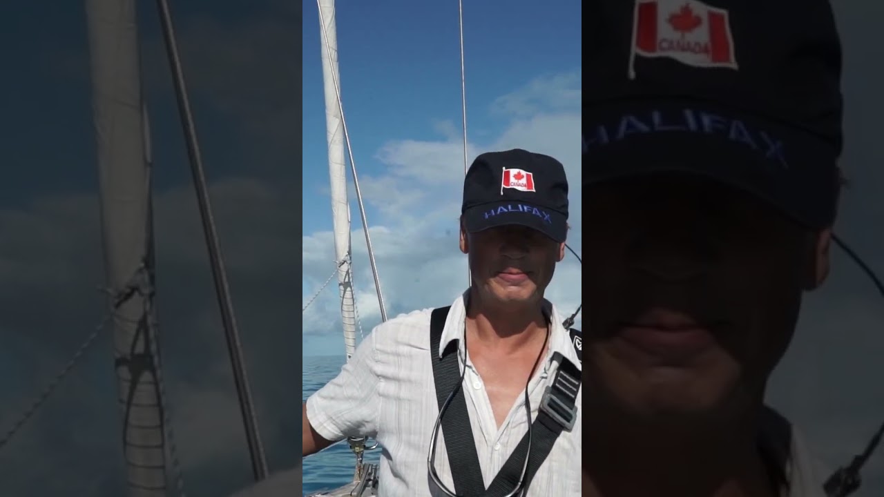 Залез на мачту на ходу - не повторяйте! #sailing #travel #море #парус #путешествия #яхта