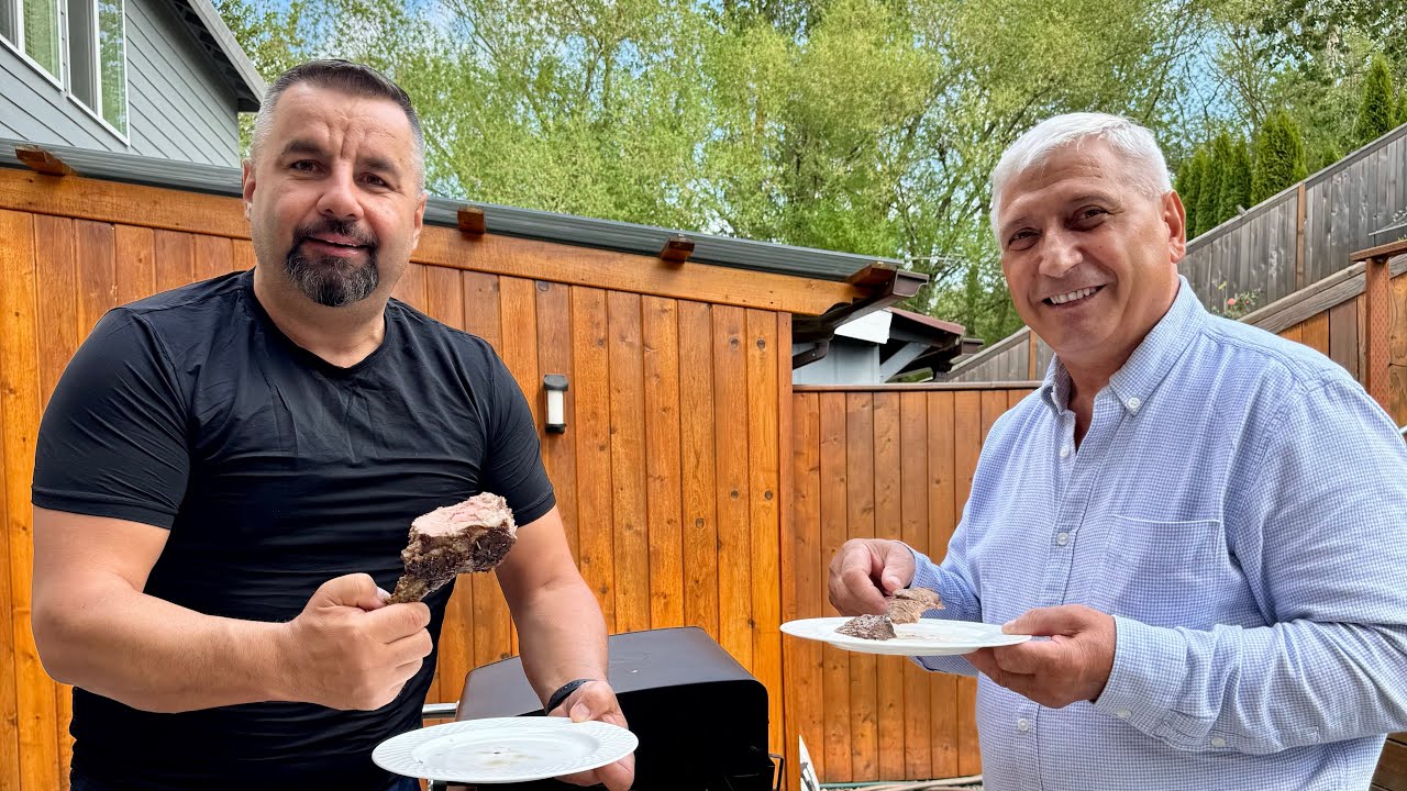 Prime ribs steak La Fabrica de Bunuri#viralvideo #ribeyesteak #cooking #rețete #alexandrumacuh￼