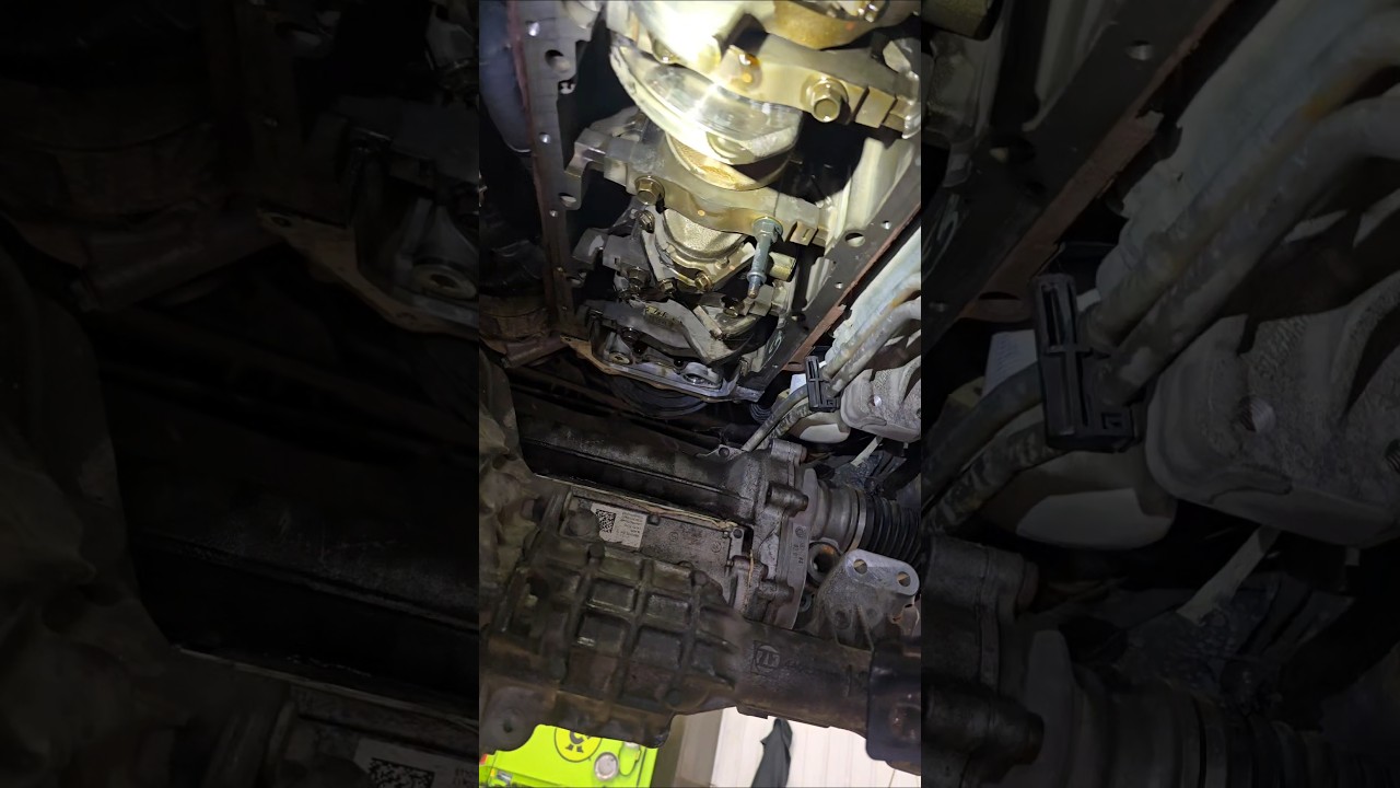 5.7 RAM 1500 OIL PAN REPLACEMENT TIPS #automobile #oilpan #ram #1500 #tips #mechanic