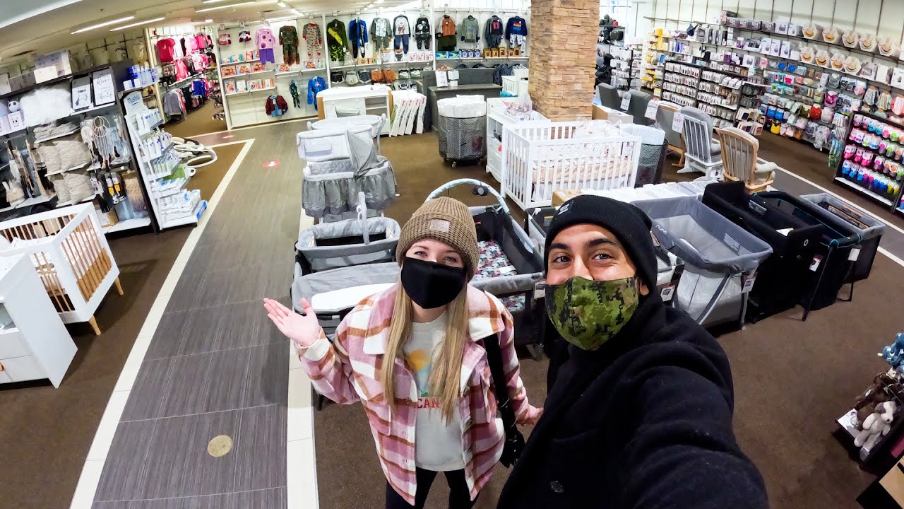 Début du shopping pour le bébé ! Poussette, siège d'auto, chaise berçante... | 15 novembre 2021